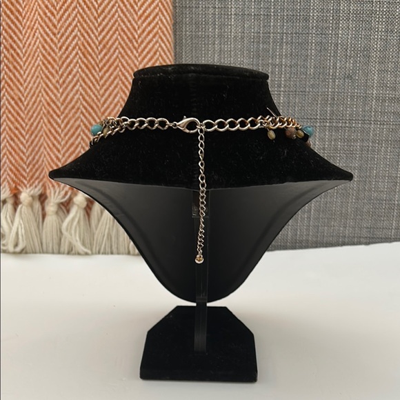 Elegant Multi-Chain Leaf Necklace - Picture 2 of 5